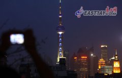 东方明珠绽放对自闭症儿童的爱