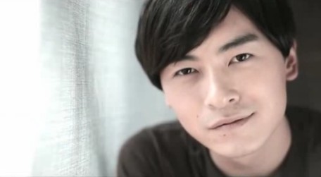 公益广告《Love Life》 华语群星素颜落泪出演