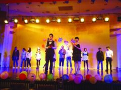 为助星儿康复 大学生用歌声传递爱心