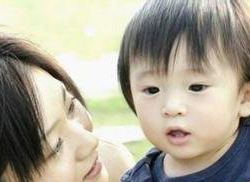 如何教自闭症孩子更好的听指令完成动作？